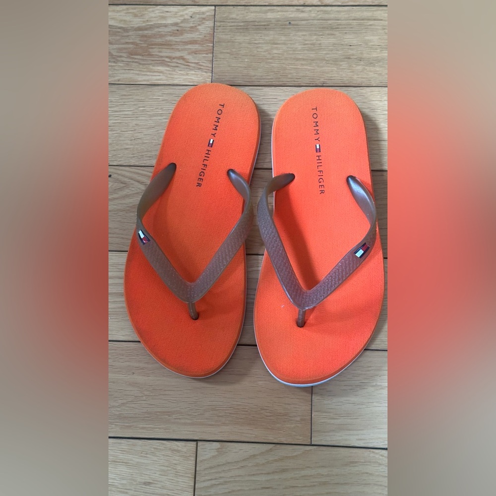 NWOT Tommy Hilfiger Men's Orange Flip Flops